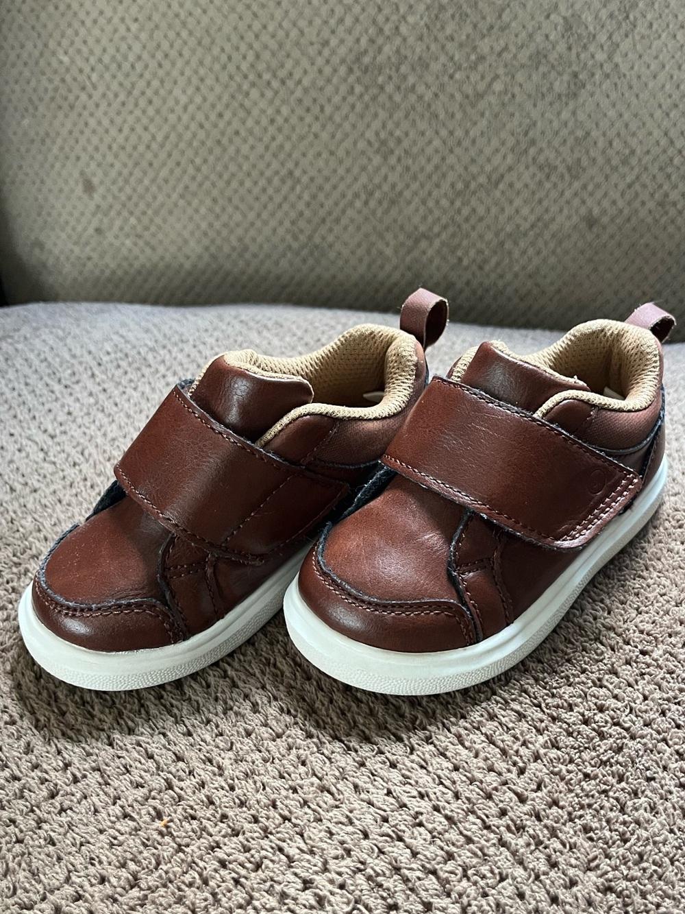Stride Rite Boys Cole velcro shoes